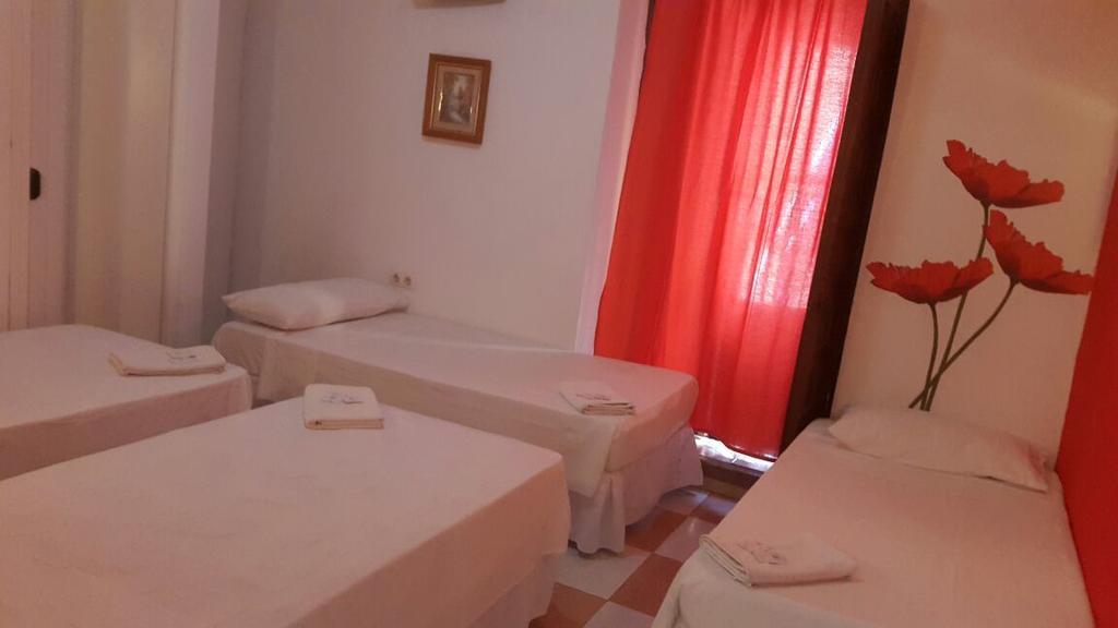 Hostal El Rincon De Carlota Севиля Стая снимка