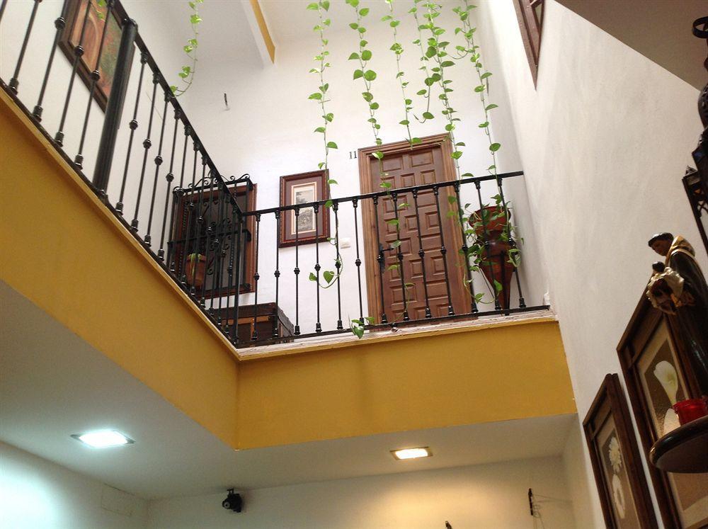 Hostal El Rincon De Carlota Севиля Екстериор снимка