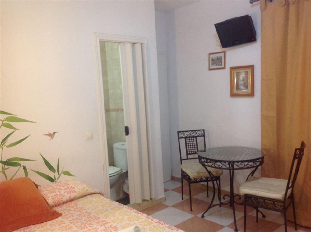 Hostal El Rincon De Carlota Севиля Екстериор снимка