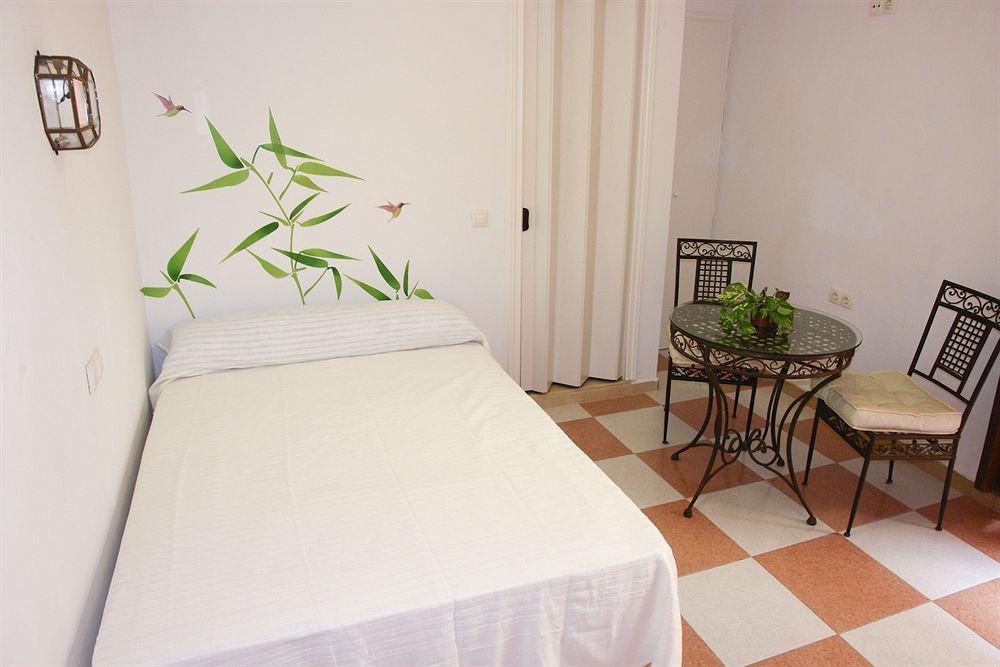 Hostal El Rincon De Carlota Севиля Екстериор снимка
