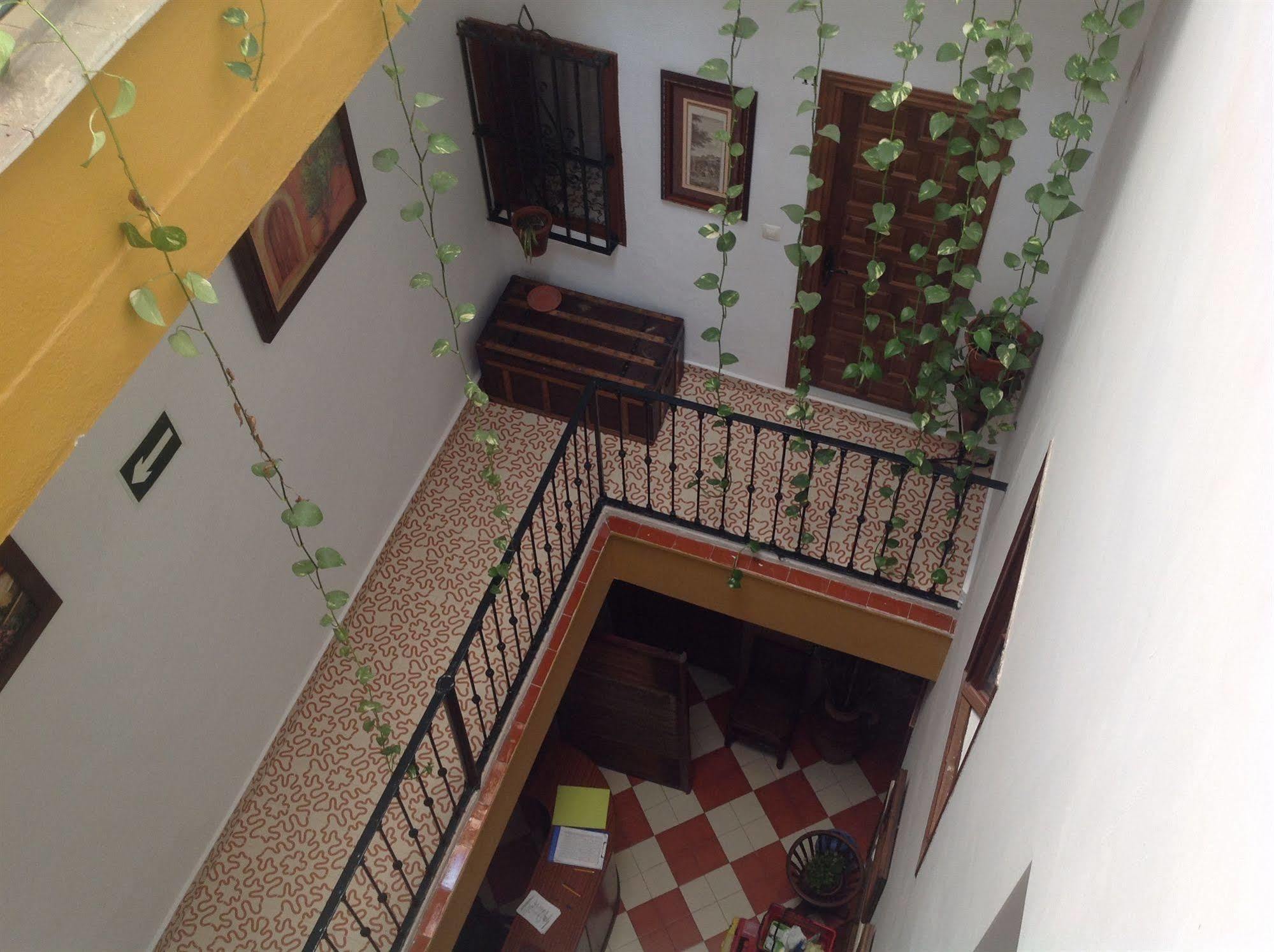 Hostal El Rincon De Carlota Севиля Екстериор снимка